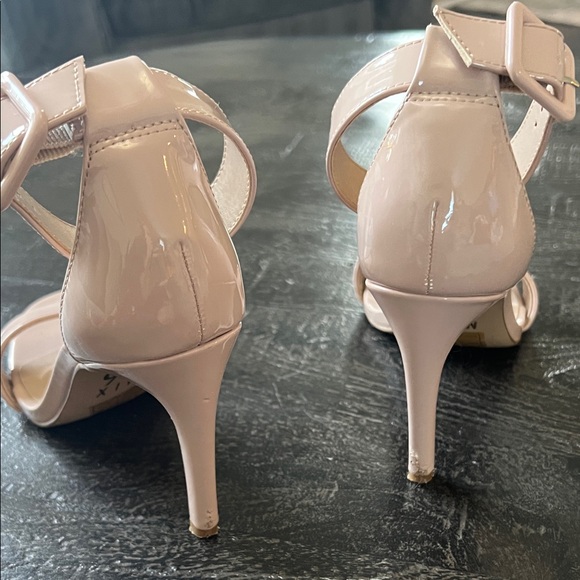 Mix No. 6 Cream Heels with Stiletto Design - Picture 6 of 9